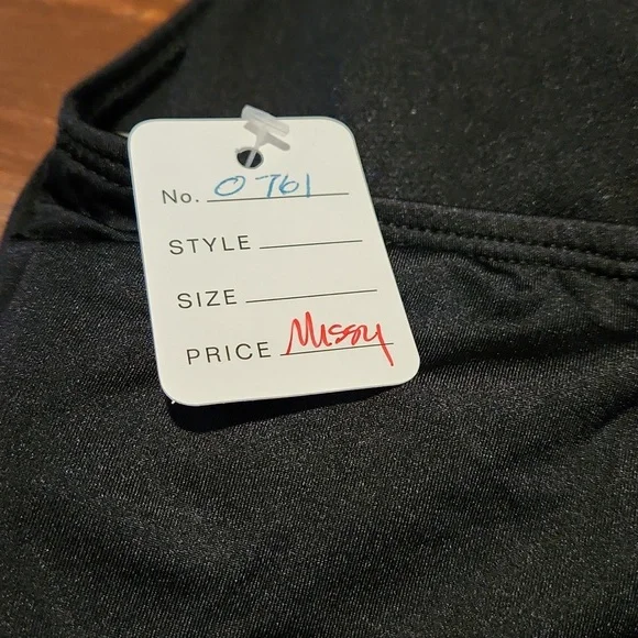 NWOT Shade & Shore Black Swimsuit Top (0762) - Picture 3 of 5